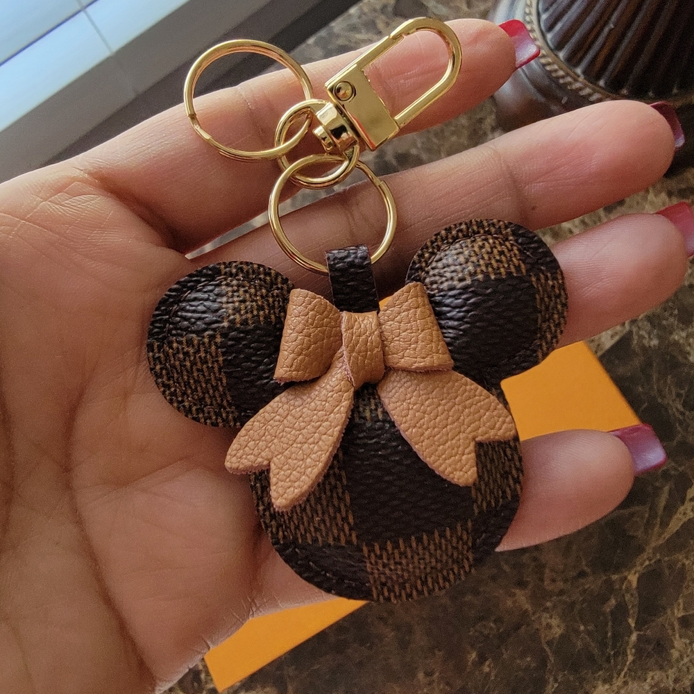 🤎 Minnie mouse keychain 🤎 - Picture 7 of 7